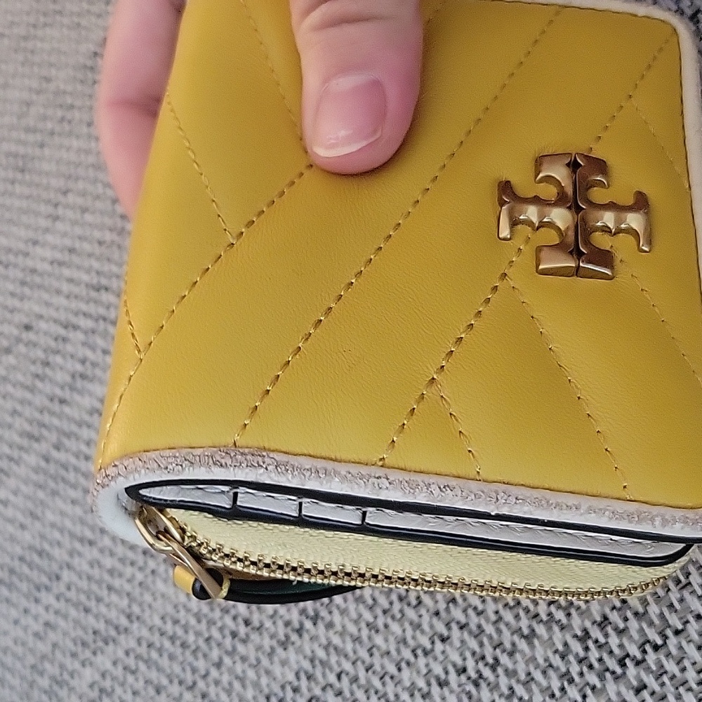 Tory Burch Yellow Quilted Wallet - Picture 6 of 7